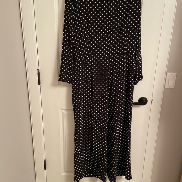 Dotted black and white jumpsuit - Picture 3 of 5